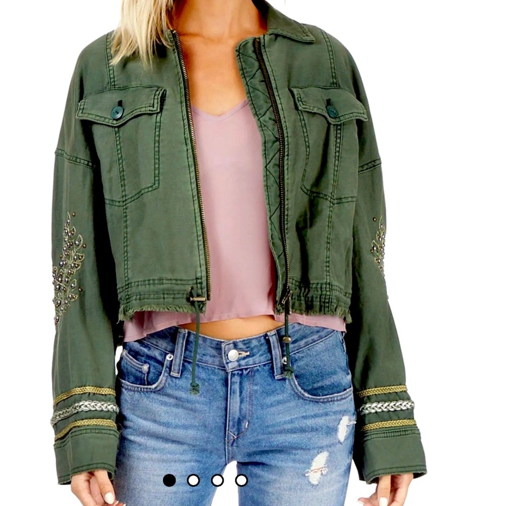 FREE PEOPLE
EXTREME CROPPED MILITARY JACKET